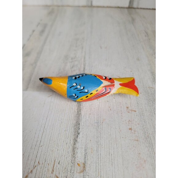 Vintage wooden folk art miniature bird uni clip-on decor figure - Picture 3 of 5